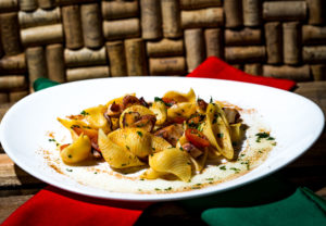 Conchiglie al Ragú di Polpo e Bottarga. Foto: @juneca_13.